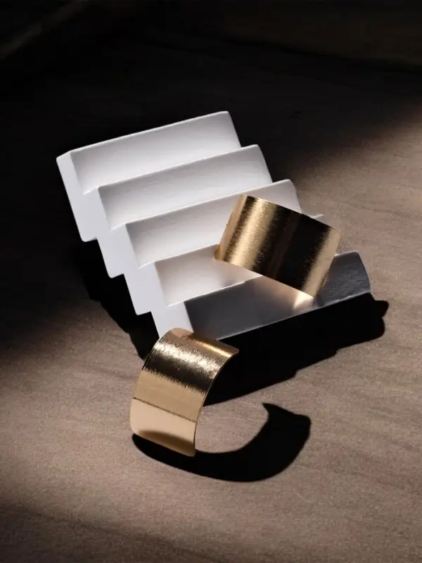 Серьги металл "Дуга" гладкая, тренд, цвет золото