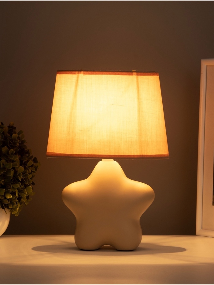 Лампа настольная "Звезда" 40Вт Е14 розовый 12х19х29см