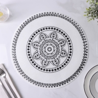 Салфетка сервировочная на стол &laquo;Михенди&raquo;, 38&times;38 см, чёрно-белая