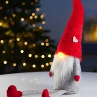 Фигура текстиль &laquo;Гномик в красной шапке&raquo; 60 см, 1 LED, LR1130х3 (в компл.), Т/БЕЛЫЙ