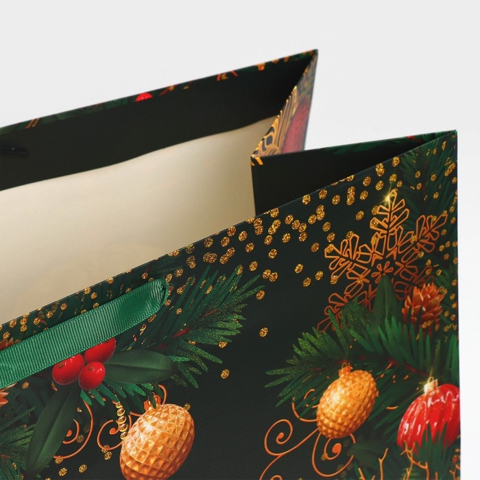 Пакет подарочный новогодний ламинированный &laquo;Игрушки&raquo;, XL 49 х 40 х 19 см, Новый год