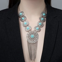 Колье &laquo;Гестия&raquo; круг, цвет голубой в чернёном серебре, 45 см