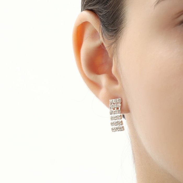 Набор 2 предмета: серьги, чокер &laquo;Лёд&raquo; три ряда, цвет белый в серебре, 30 см