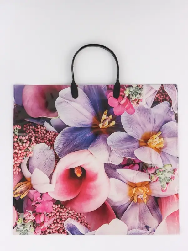 Пакет "Ванда", полиэтиленовый с пластиковой ручкой, 38 х 34 + 3 см, 90 мкм