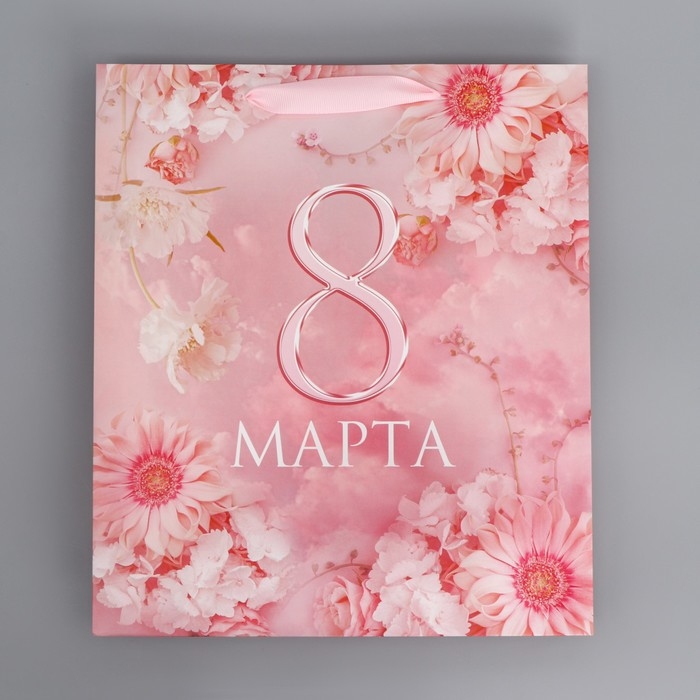 Пакет подарочный ламинированный, упаковка, &laquo;С 8 марта&raquo;, цветы, M 30 х 26 х 9 см