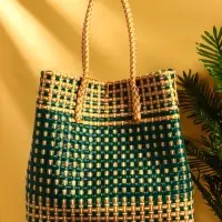 Сумка плетёная пластиковая 40х20х55 см, цв. зелёно-бежевый