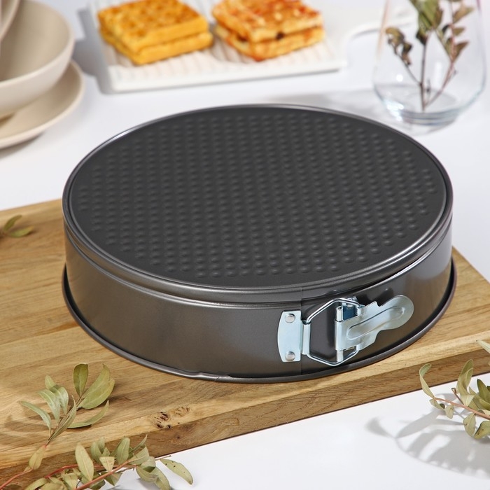 Набор форм для выпечки Доляна &laquo;Элин. Круг&raquo;, 3 предмета: d=22/24/26 см, съёмное дно, антипригарное покрытие, цвет чёрный