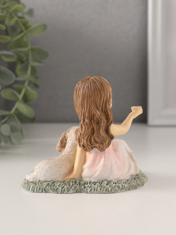 Сувенир полистоун "Малышка в розовом платье с собачкой на лужайке" 10х6,5х8,5 см