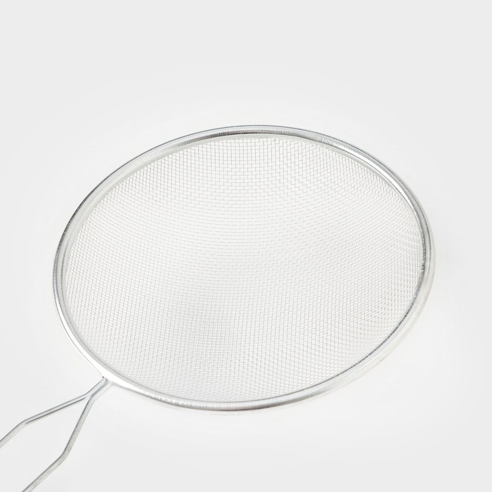 Сито для просеивания с ручкой Доляна &laquo;Помощник&raquo;, d=14 см, цвет серебристый