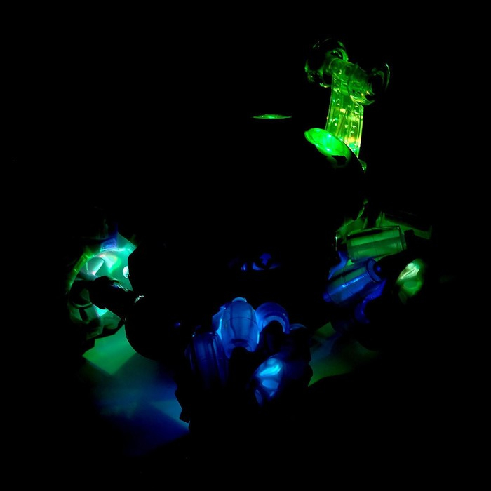 Перевёртыш радиоуправляемый &laquo;Скорость&raquo;, работает от батареек, 27 MHz, световые эффекты, МИКС