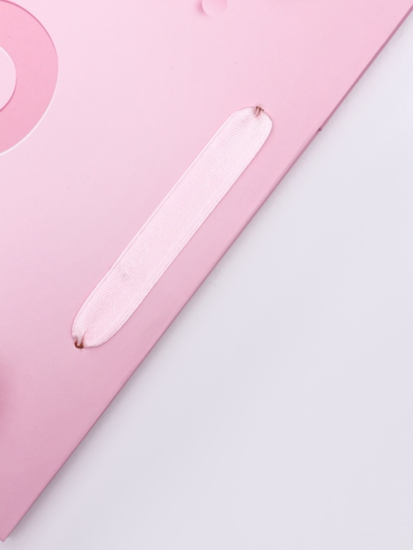 Пакет подарочный вертикальный &laquo;8 Марта&raquo;,   ML 23 &times; 27 &times; 11.5 см