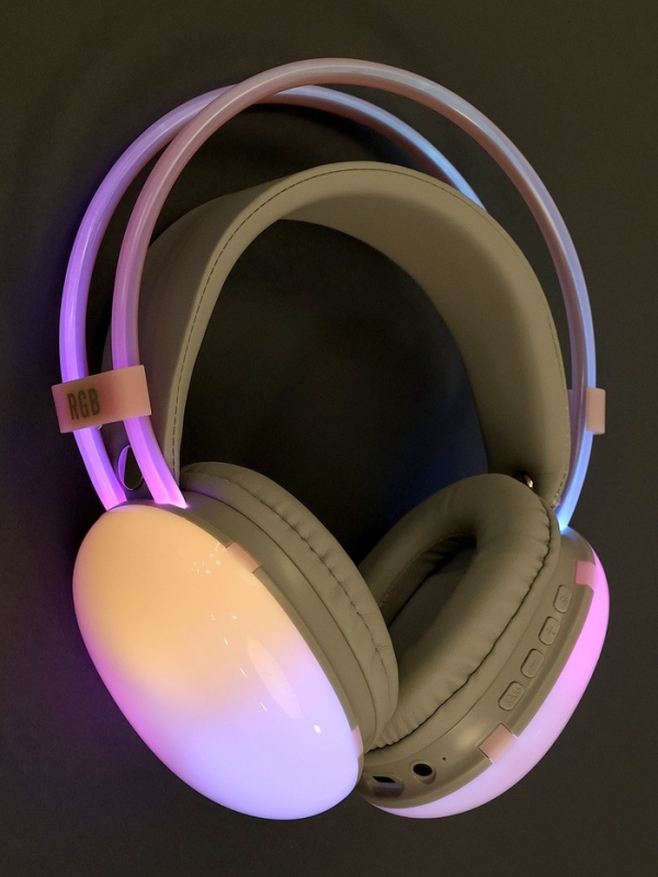 Наушники полноразмерные Mybit W-33, RGB подсветка, BT5.3, 800 мАч, Type-C, розовые