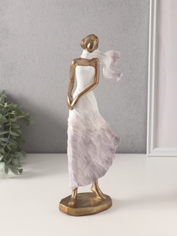 Сувенир полистоун "Девушка в платье с шарфом. Ветер" 16х9,5х33 см