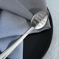 Ложка чайная с гравировкой &laquo;Крутой мужик&raquo;, на подарочной открытке, 3 х 14 см.