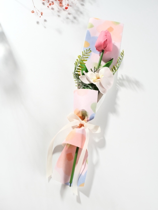 Букет из мыльных лепестков "Тюльпан с орхидеей" розовый 8,5х7,4х38,6 см