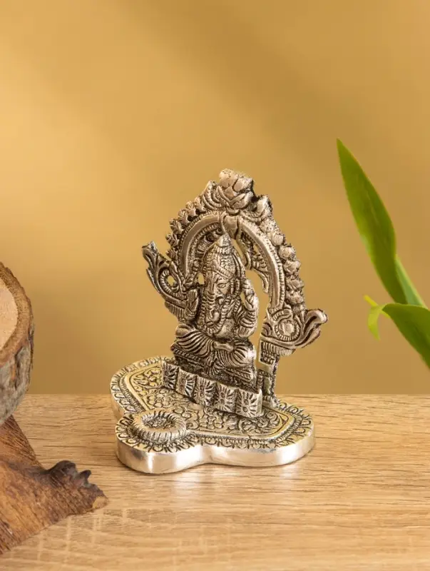 Подставка под благовония "Ганеша в храме" алюминий 6,5х7,5х8,5 см