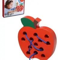 Шнуровка для  малышей древянная