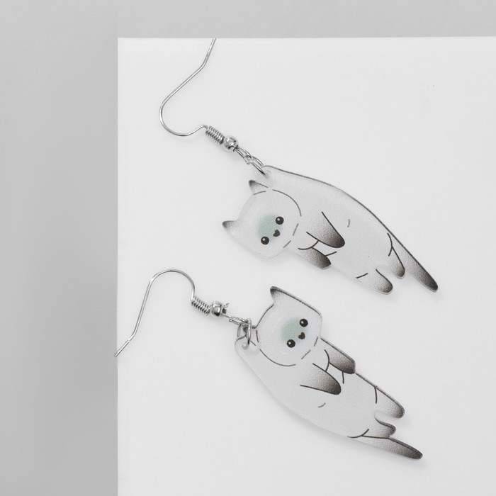 Серьги акрил &laquo;Котики&raquo;, цвет бело-серый