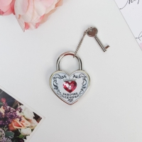 Замок свадебный с ключом &laquo;Замочек любви&raquo;.