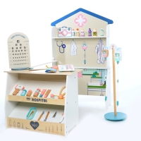 Игровой набор медика &laquo;Помощь&raquo; 34,5&times;14,5&times;78 см