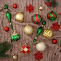 Набор украшений пластик 42 шт "Карнавал ассорти" красный зелёный