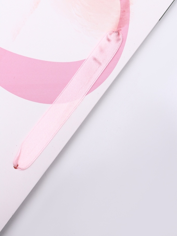 Пакет подарочный вертикальный &laquo;С праздником&raquo;, L 31 &times; 40 &times; 12 см