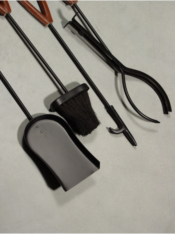 Каминный набор "Жар" сталь, кожа, 4 предмета, 15х15х61 см