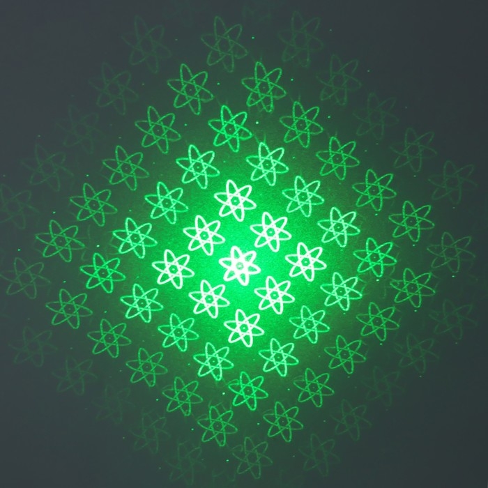 Указка лазерная 12 + 1 насадки от 2 х ААА 7,7х21 см