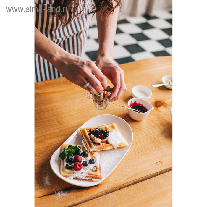 Блюдо фарфоровое овальное Wilmax, 28,5&times;16,5 см, цвет белый