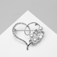 Брошь &laquo;Сердце&raquo; жемчужное, цвет белый в серебре