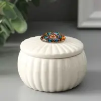 Шкатулка керамика "Цветок-калейдоскоп" белая 7х7х5,3 см