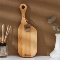 Доска разделочная Adelica, 30&times;10&times;1,8 см, с шильдиком, пропитана минеральным маслом, берёза, в подарочной коробке