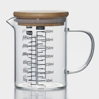 Кувшин для воды стеклянный мерный с бамбуковой крышкой BellaTenero &laquo;Эко&raquo;, 350 мл, 12,5&times;7,5&times;11,5 см, мерная шкала цвет МИКС