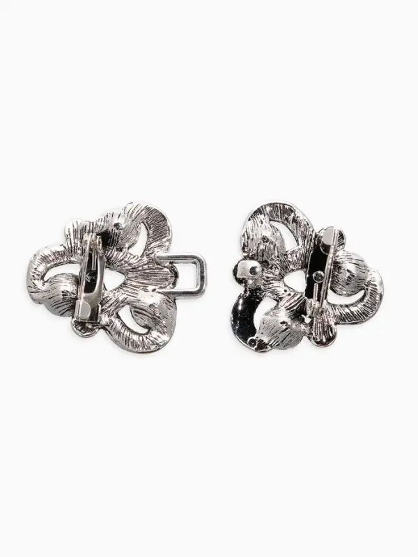 Зажим для кардигана "Ажур", узел, цвет белый в чернёном серебре