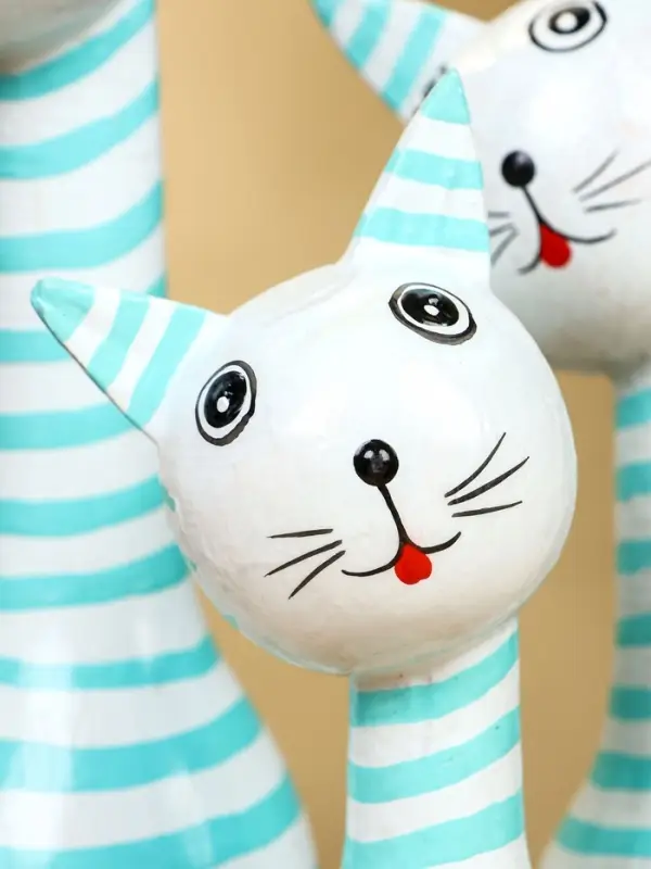 Набор сувенирный "Полосатые коты" дерево H 27, 22, 17 см, цв. бело-бирюзовый