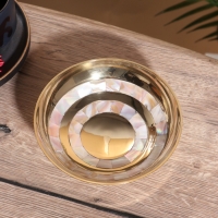 Блюдо сервировочное "Золотая с перламутром" латунь 14,5х14,5х5 см