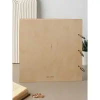 Книга пожеланий в дерев.обложке "Резные листья", 21 х 21 см.