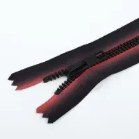 Молния &laquo;Трактор&raquo;, №5, неразъёмная, замок автомат, 20 см, красная, чёрная