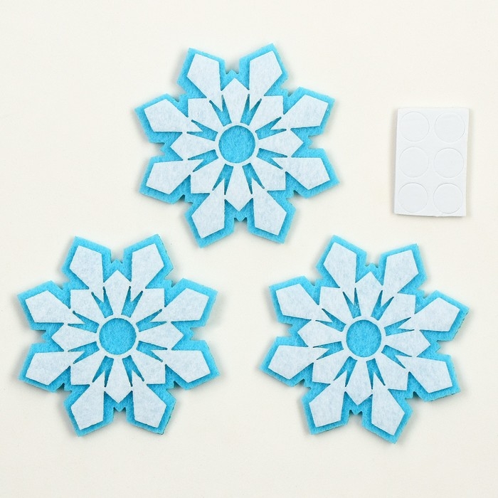 Новый год! Набор фетровых деталей для декора &laquo;Снежинки&raquo; набор 3 шт., размер 1 шт. &mdash; 7,5 см, двусторонний скотч
