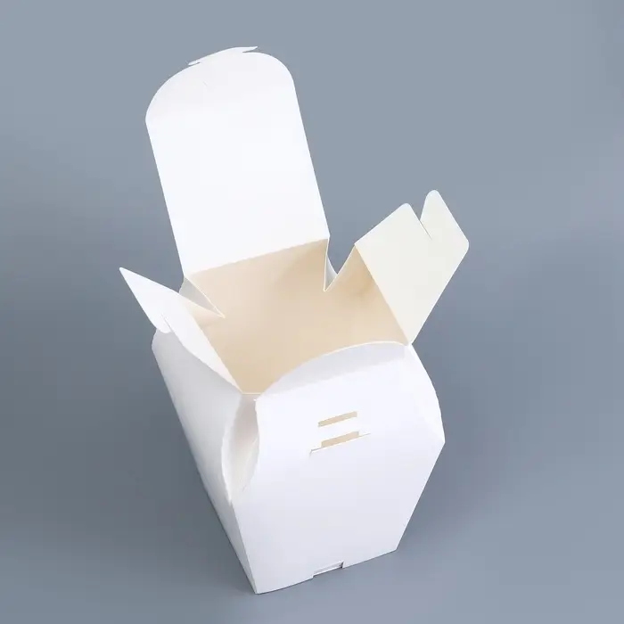 Универсальная коробка складная, 15.5&times;8.1&times;8.1 см, белая