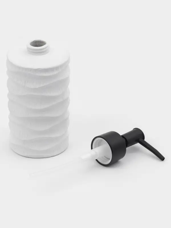 Дозатор для жидкого мыла "Волны", цвет белый