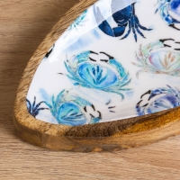 Блюдо в форме рыбки "Крабы" дерево манго 32х11,5х2 см