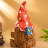 Сувенир "Гномик в красной шляпе" дерево Джампинис 15х15х30 см