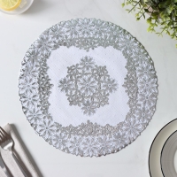 Салфетки сервировочные на стол Доляна &laquo;Цветы&raquo;, ажурные, d=30 см, 4 шт, ПВХ, цвет серебряный