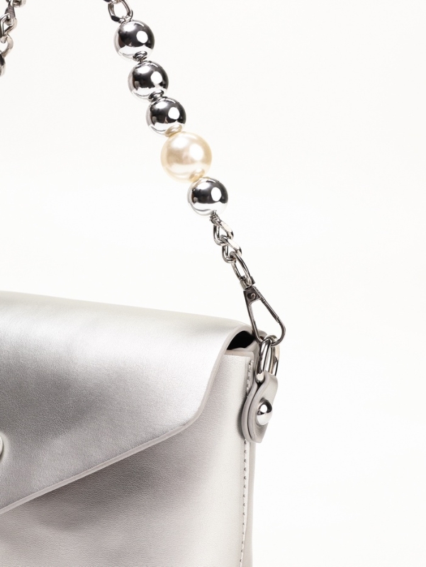 Сумка женская, 27*7*12, отд на молнии, длин ремень, серебро