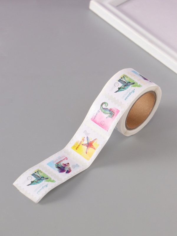 Наклейка бумага "Марки. Морские обитатели" 3х3 см 200 шт в рулоне