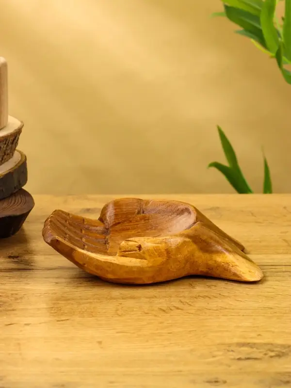 Сувенир &laquo;Ладони&raquo;, 14&times;11&times;3 см, дерево Суар, бежевый