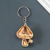 Брелок металл "Красный мухомор" золото, эмаль 4,5х3,2х1 см