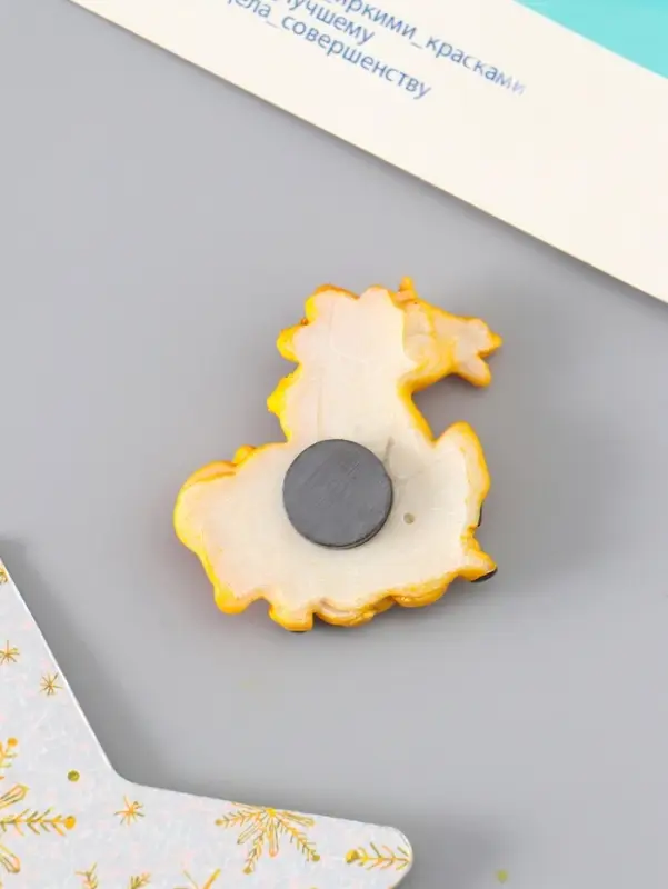 Магнит полистоун "Коняшка с монетами и подковой" МИКС 3,5х4 см