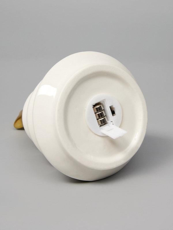 Светодиодная фигура "Елка с золотой звездой" 17.5х11х11, 1 LED, LR44x3(в компл.), Т/БЕЛЫЙ